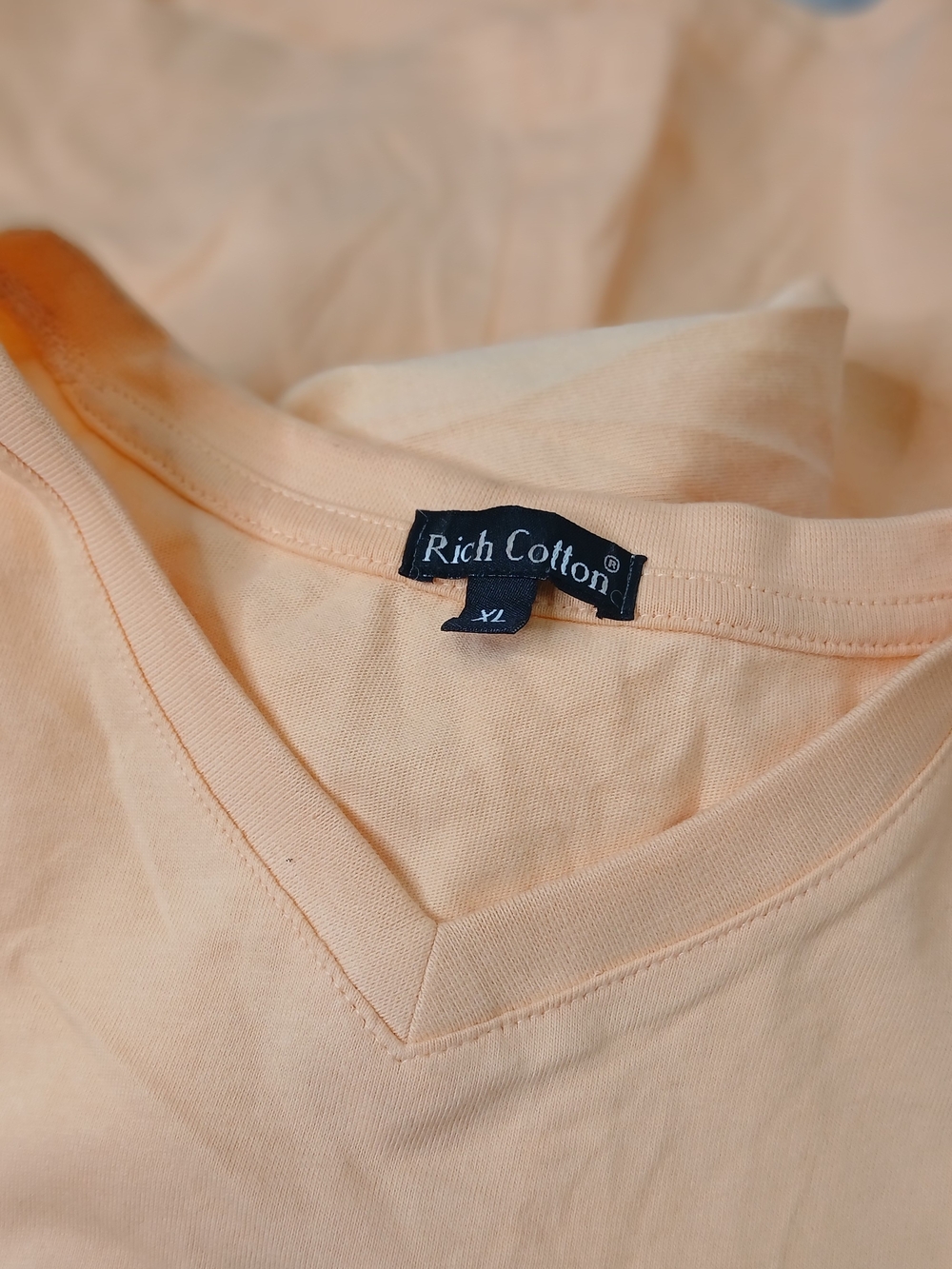 Rich Cotton Peach V-Neck Tee
